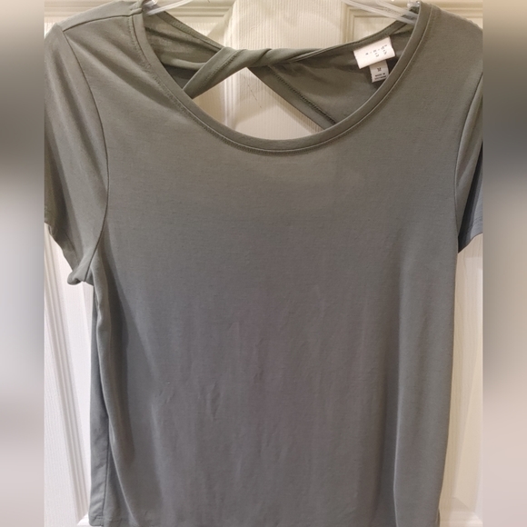A New Day Women's Medium Khaki Tee - Picture 2 of 8